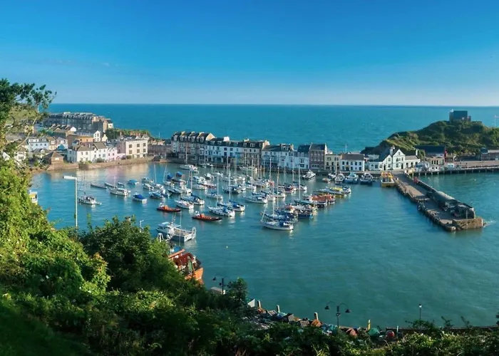 Ilfracombe Sea Rock 4 1 Bedroom