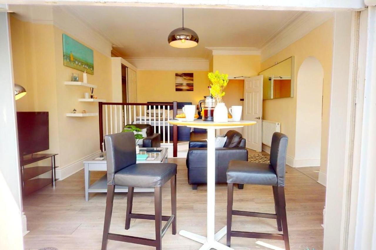 Sea Rock 4 1 Bedroom Holiday home *